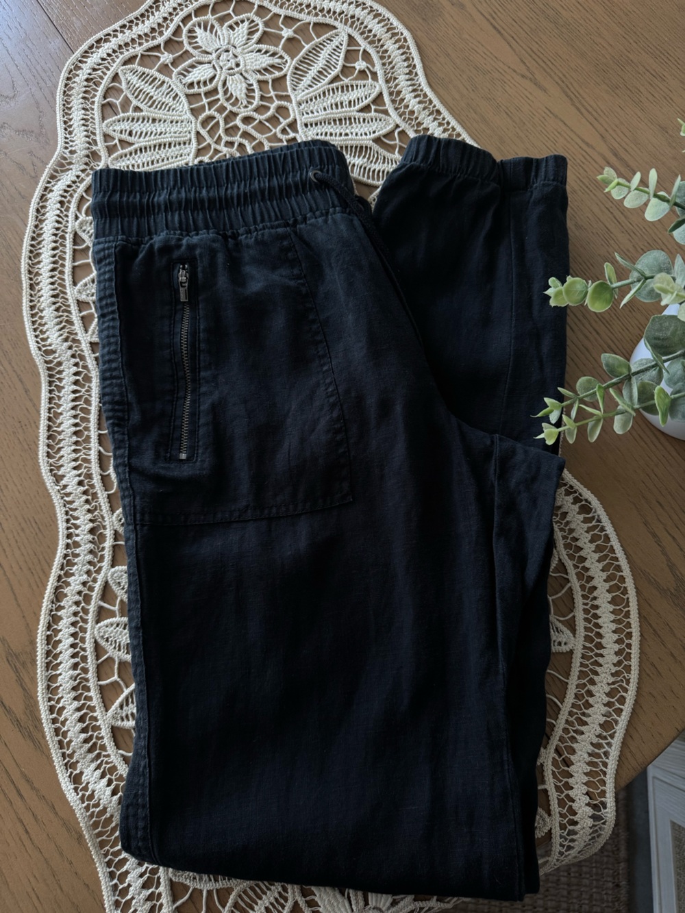 Athleta Cabo Linen Jogger Pants Size 4 Black 100% Linen Pull On